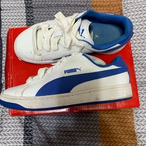 Puma sneakers